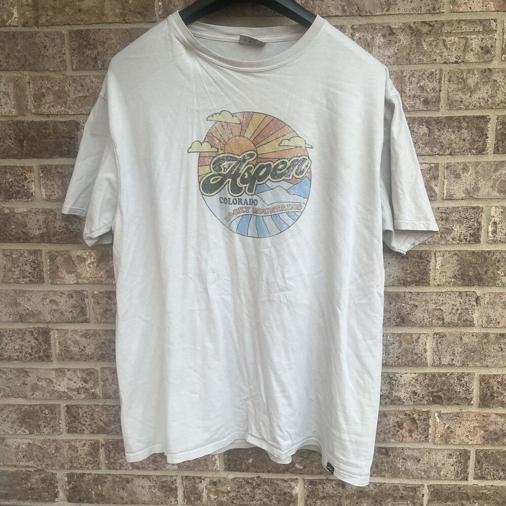 Vintage Techstyles Aspen Colorado Graphic T Shirt Made In USA White Men XL